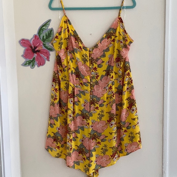 NWT Zenobia Plus Romper Size 3X Floral Hibiscus Flowers Boho Festival Lighweight - Picture 1 of 9